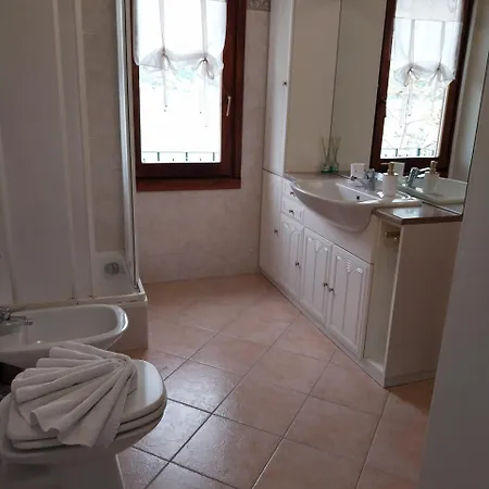 Casa Peppo Διαμέρισμα Lezzeno